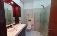 assets/images/properties/H6 Bathroom 2 (CapitIL).jpeg